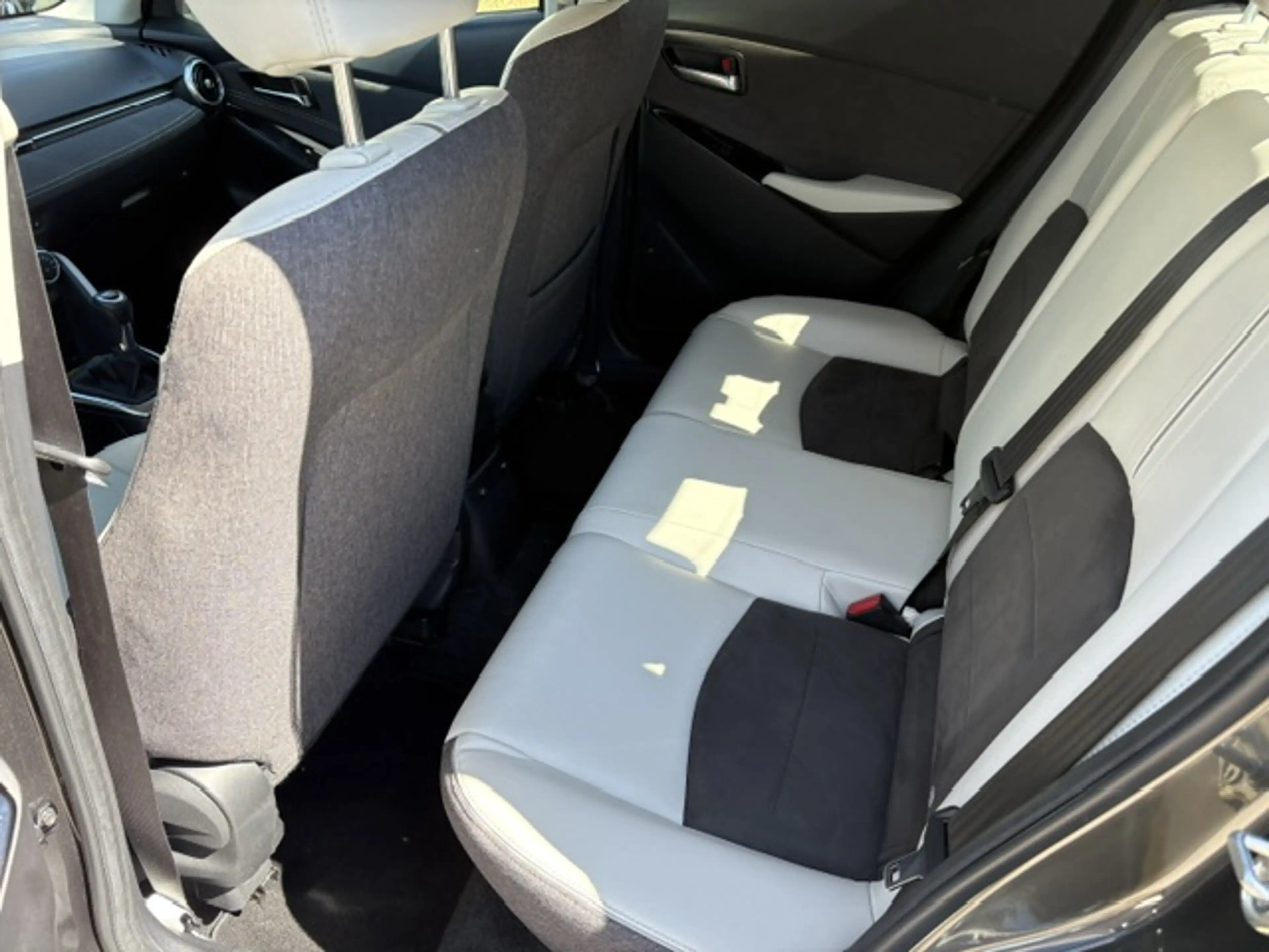 Mazda 2 SKYACTIV-G 90 5T 6GS AL-EDITION100 — photo 10