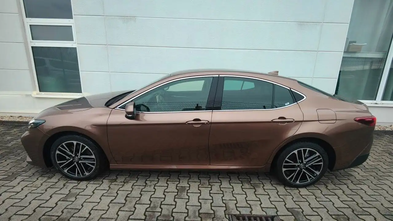 Toyota Camry 2.5 Hybrid Prestige Leder LED 18 Alu 4