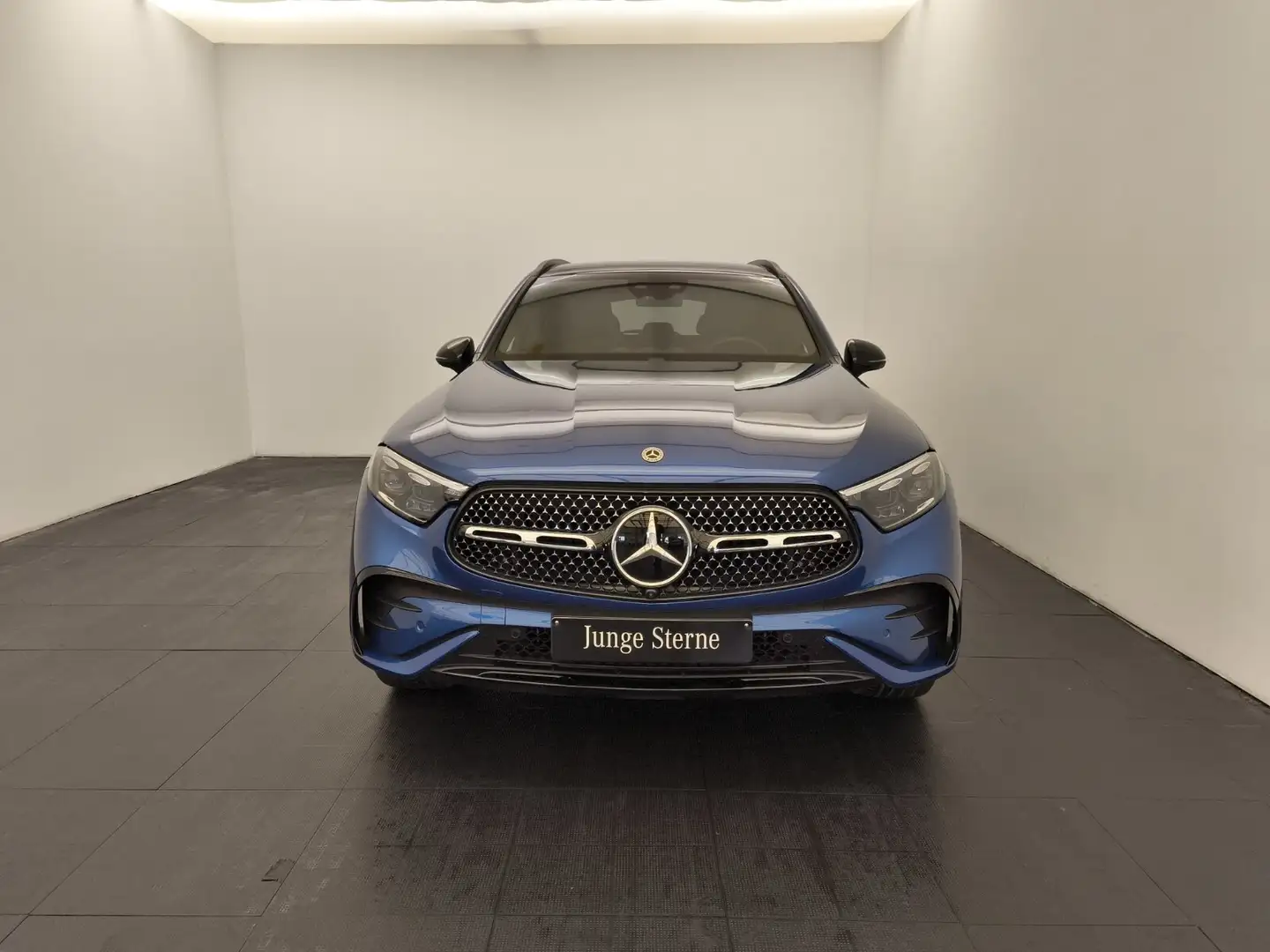 Mercedes-Benz GLC 300 GLC 300 de 4M AMG Airmatic Burmester AHK Pano Dist Blau - 2