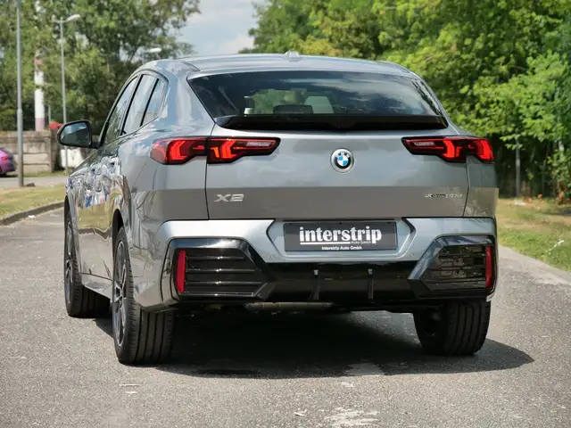 BMW X2 view 4