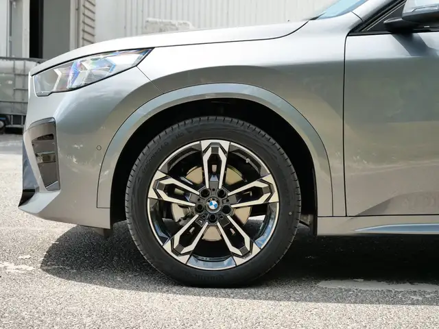BMW X2 view 11