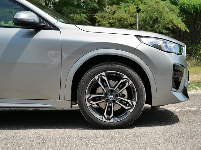 BMW X2 view 14