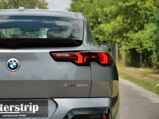 BMW X2 view 10