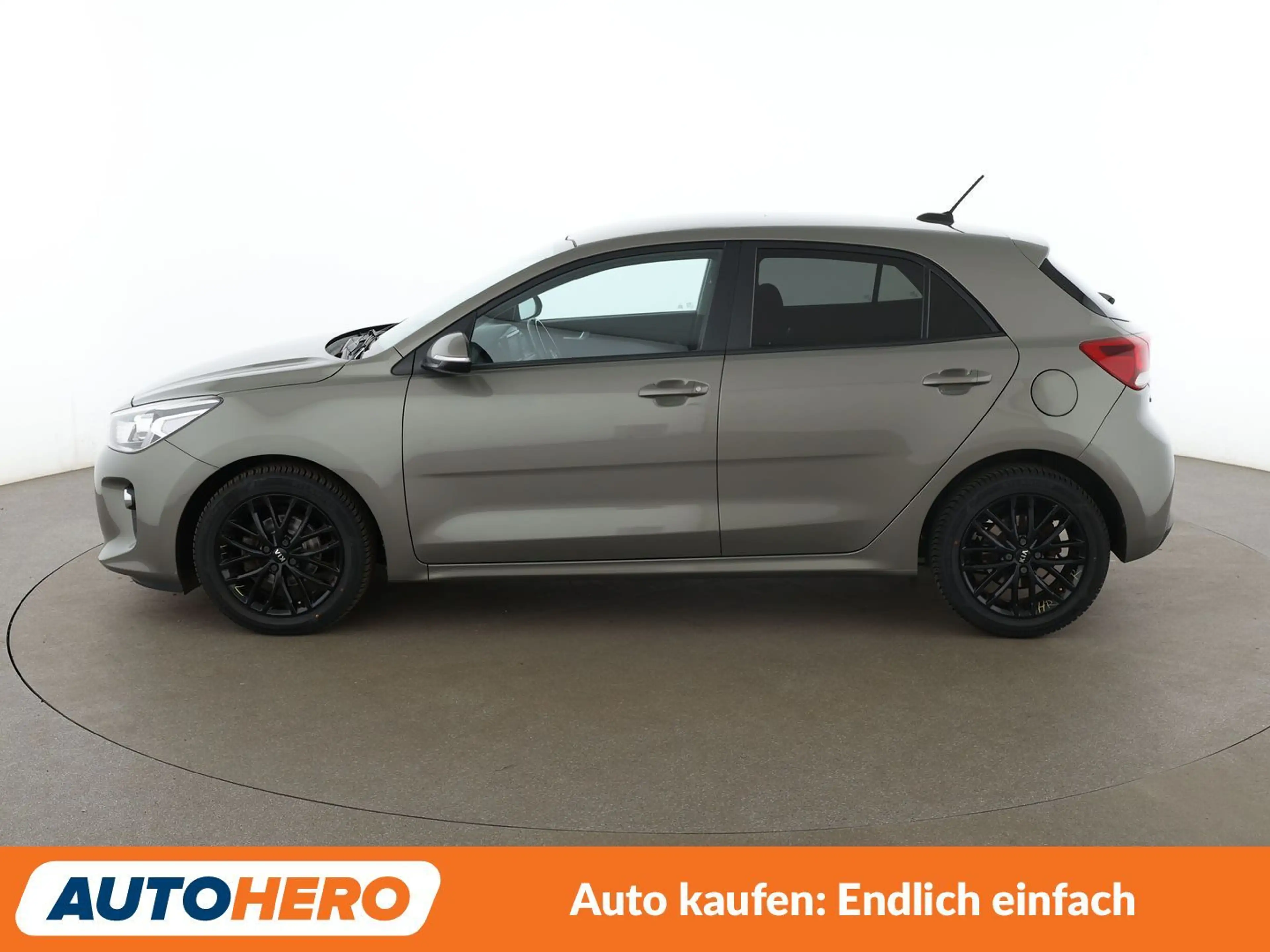 Kia Rio 1.4 Dream Team *NAVI*TEMPO*CAM*PDC*SHZ*ALU*KLIMA* — photo 3