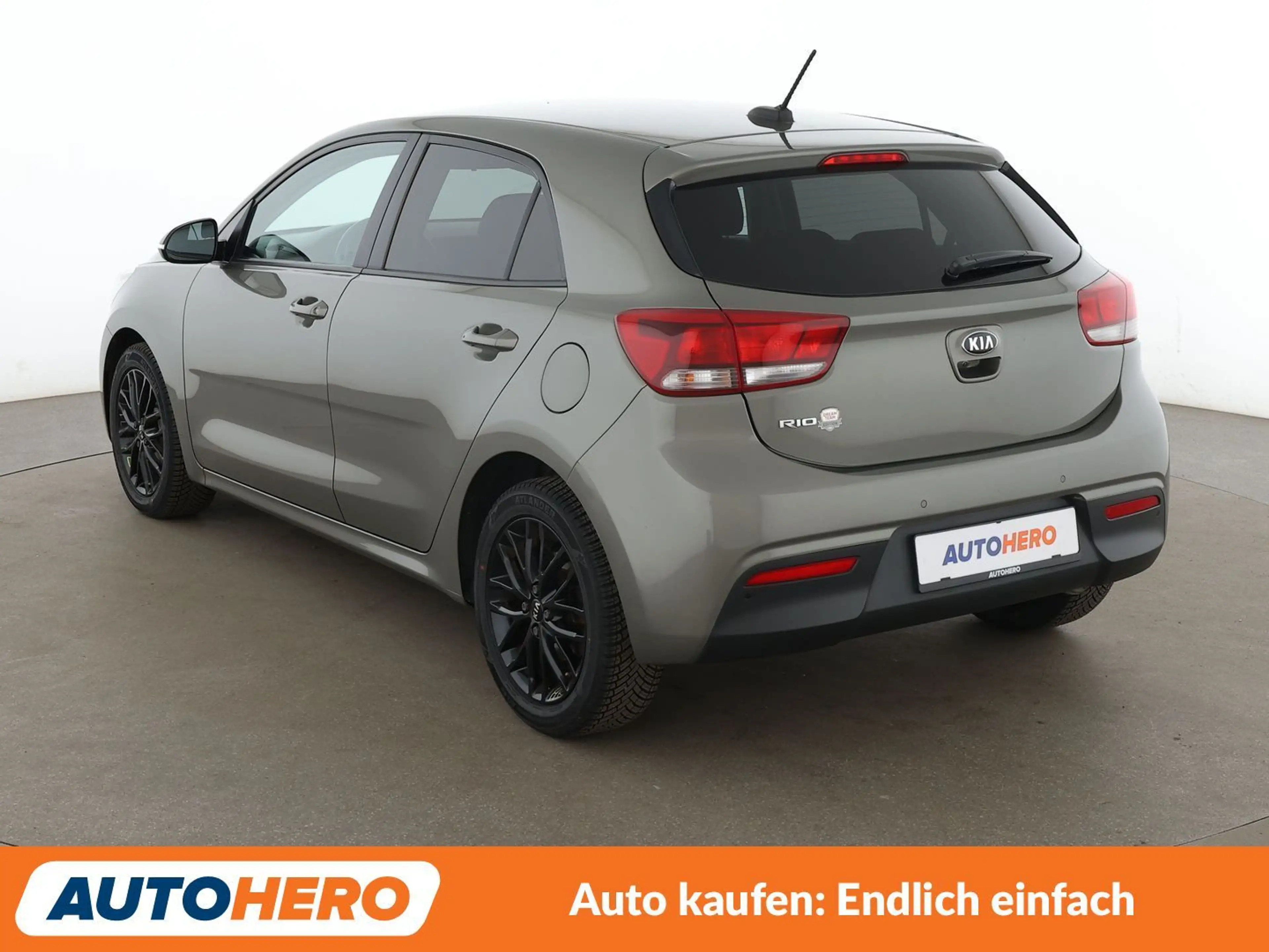 Kia Rio 1.4 Dream Team *NAVI*TEMPO*CAM*PDC*SHZ*ALU*KLIMA* — photo 4