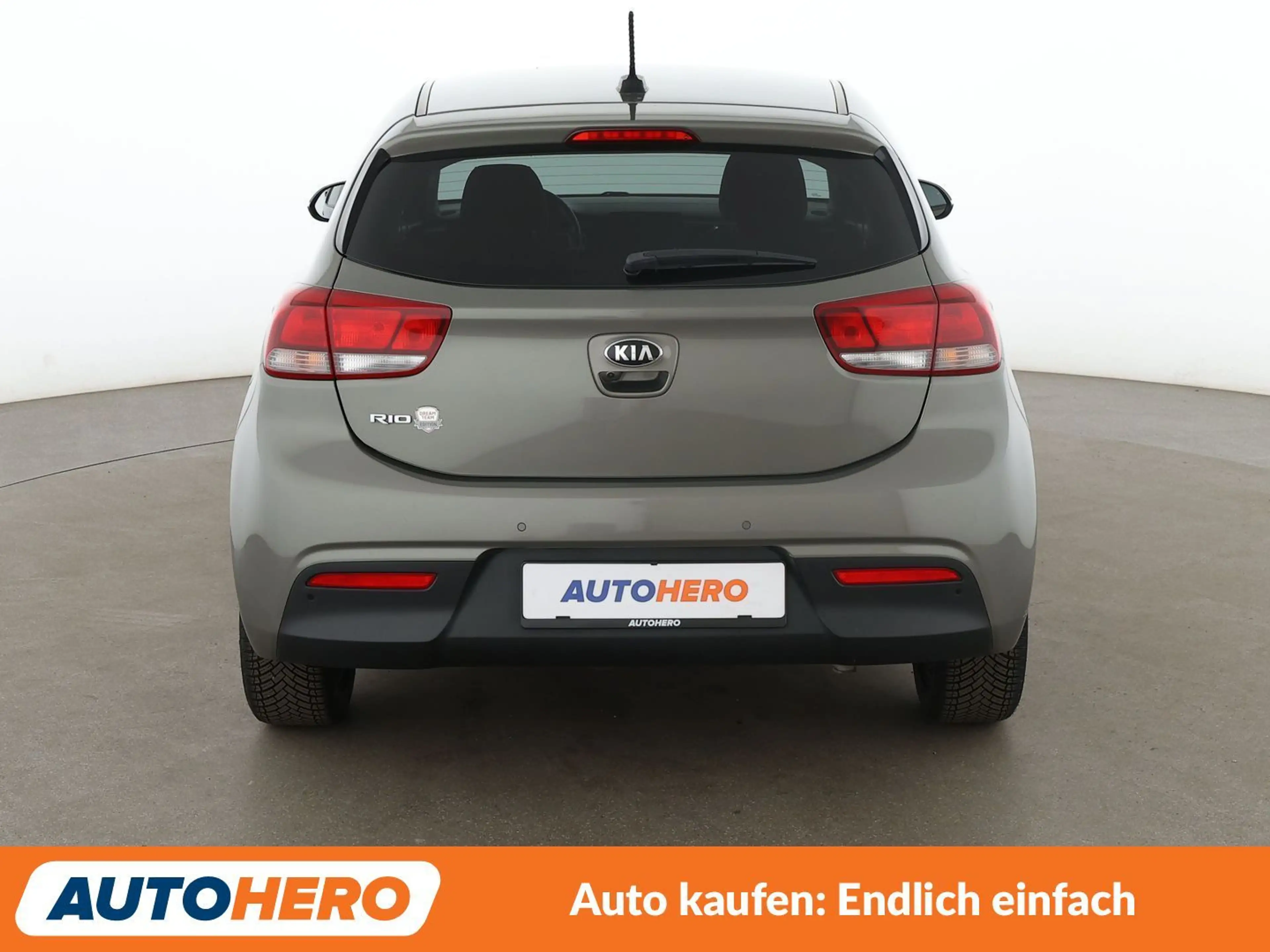 Kia Rio 1.4 Dream Team *NAVI*TEMPO*CAM*PDC*SHZ*ALU*KLIMA* — photo 5