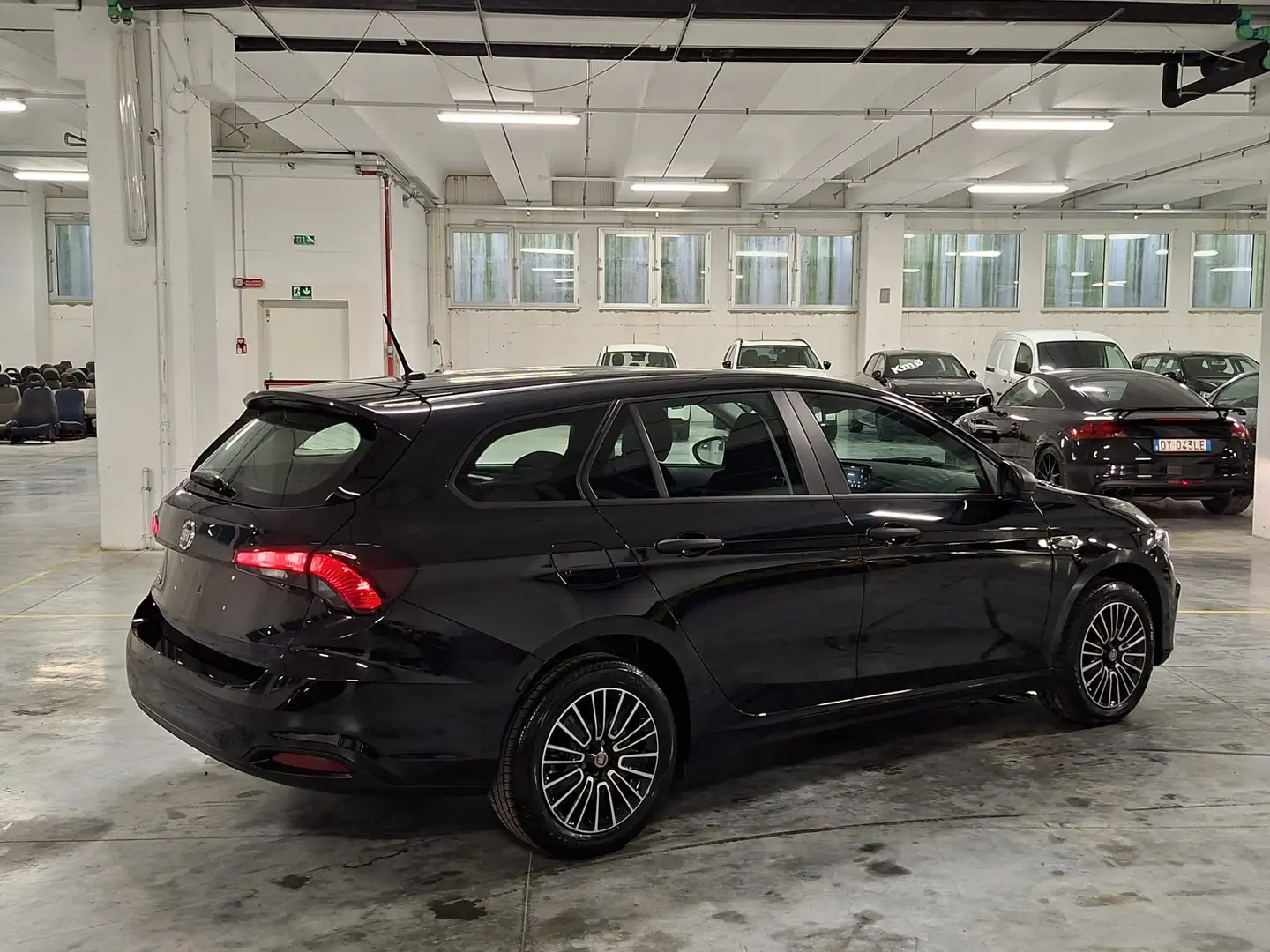 Fiat Tipo 1600 16V Multijet 130CV ""Tipo"" SW ***Km. Zero*** Noir - 2