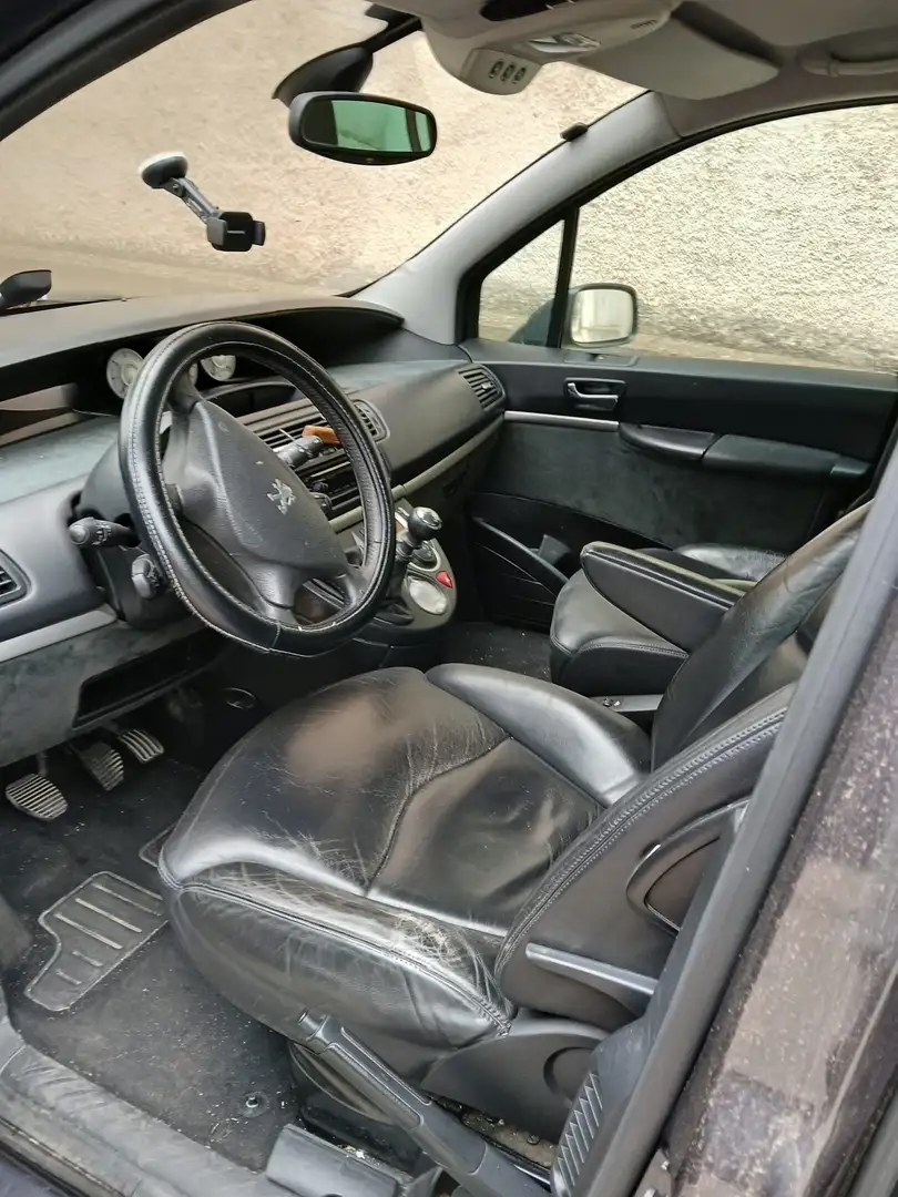 Peugeot 807 807 2.0HDI FAP Executive 136 Executive Šedá - 2