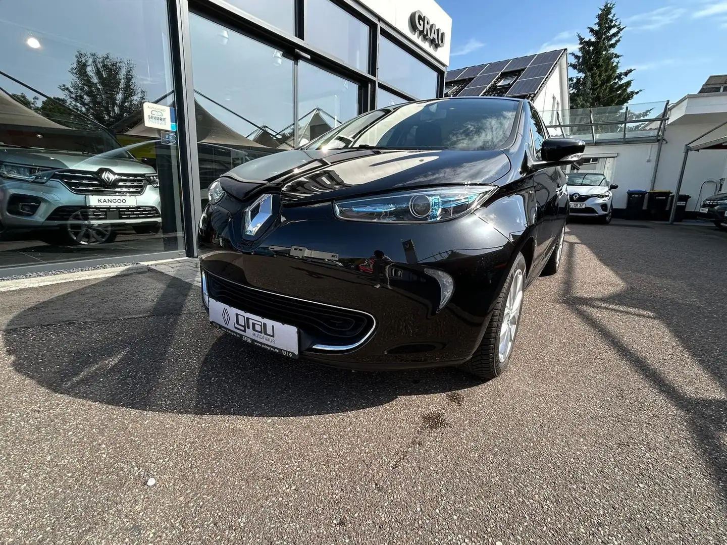 Renault ZOE Life 40 KWH Mietbatterie Navi/PDC/Allwetterreifen Schwarz - 2
