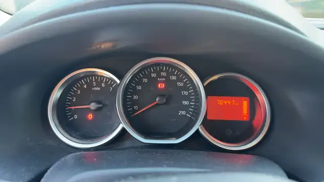 Dacia Sandero view 12