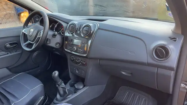 Dacia Sandero view 10