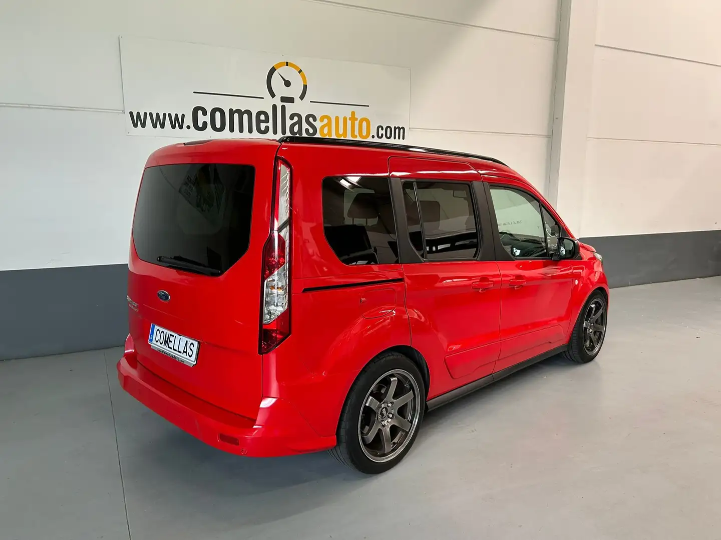 Ford Tourneo Connect 1.5TDCi Auto-S&S Titanium Aut. 120 Rouge - 2