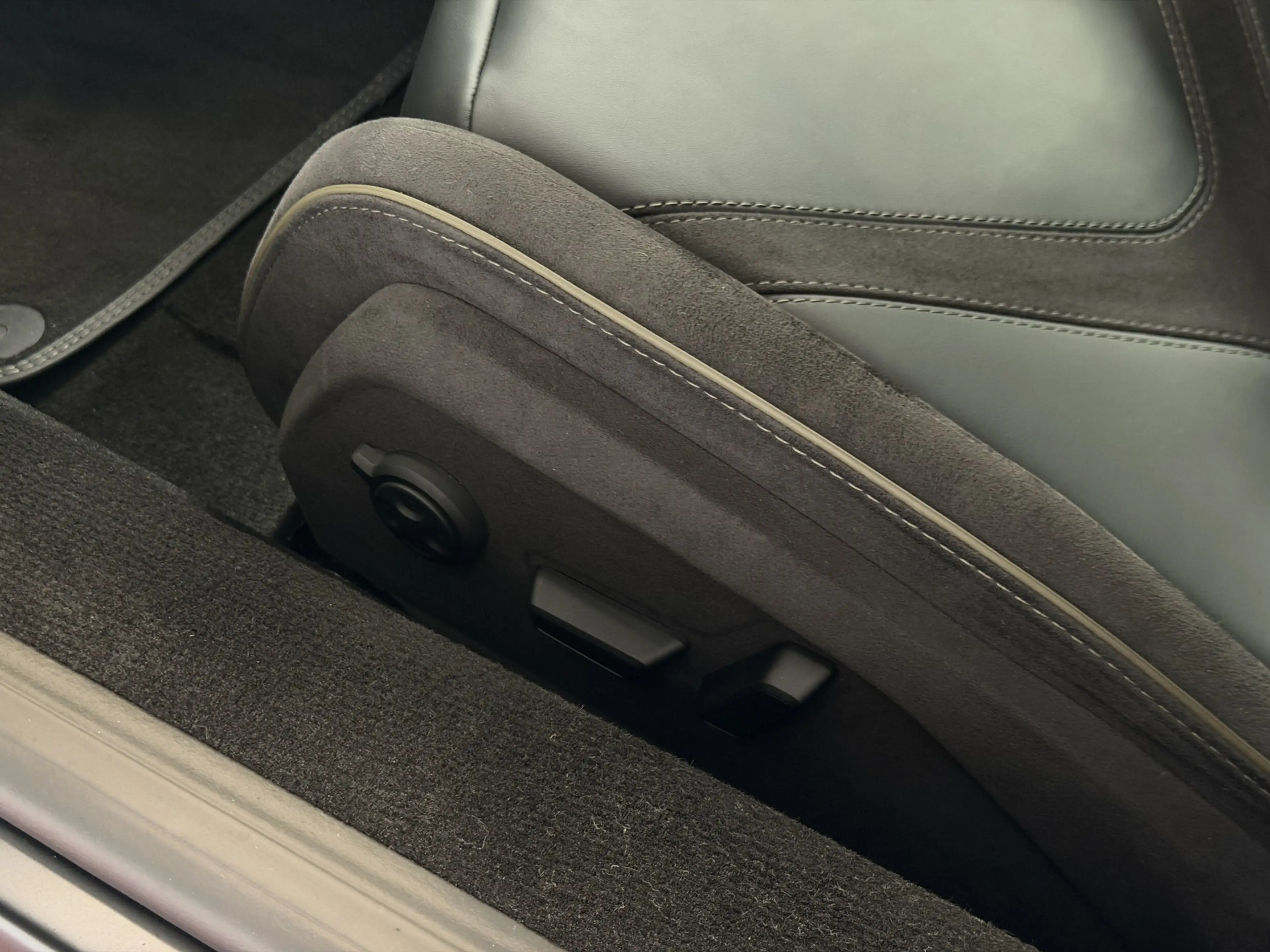 Lamborghini Revuelto 6.5 V12 1015 PK AD PERSONAM 05/2026 — photo 11