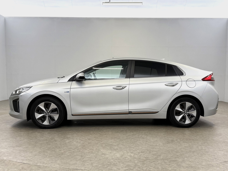 Hyundai IONIQ Premium EV 28 kWh | Snelladen | SOH 87% | Pano | V — photo 11