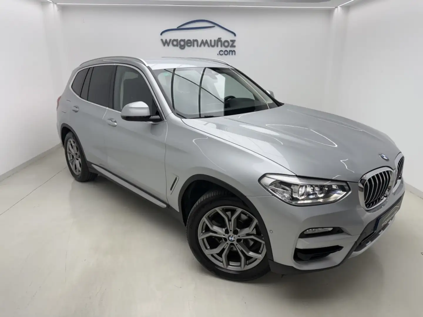 BMW X3 xDrive 20dA Gris - 2