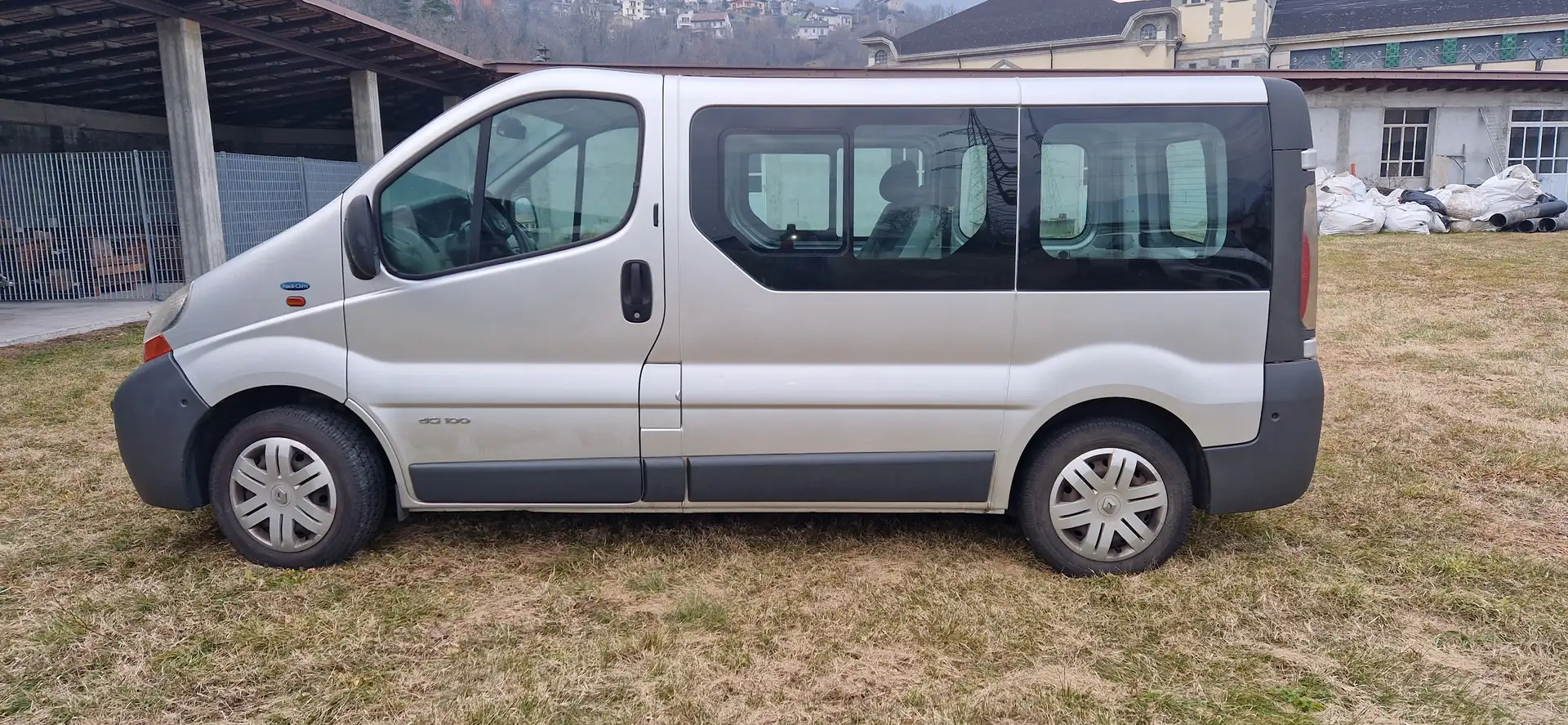 Renault Trafic 9 posti Grigio - 1