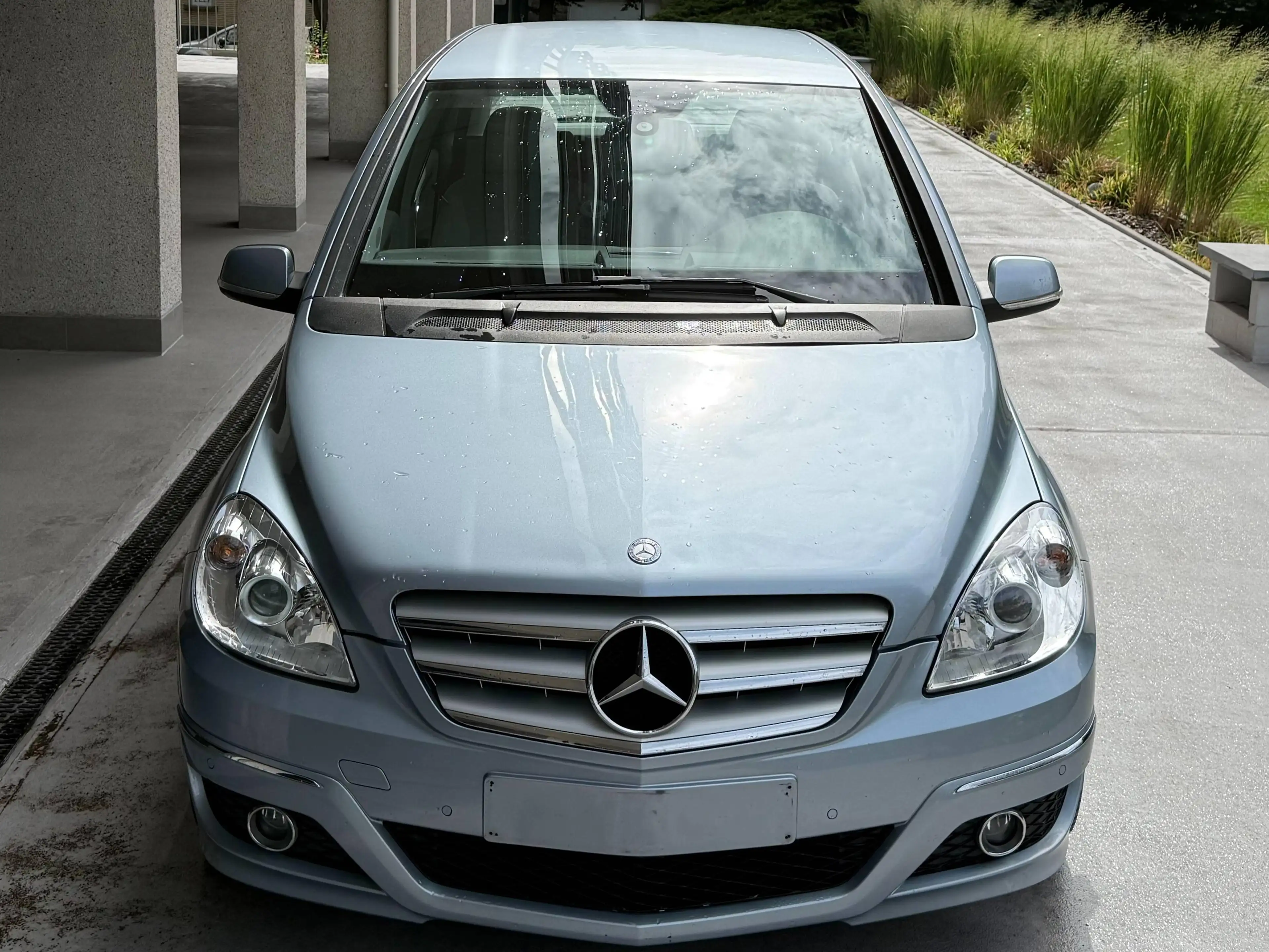 Mercedes-Benz B 180 B 180 BlueEFFICIENCY — photo 2