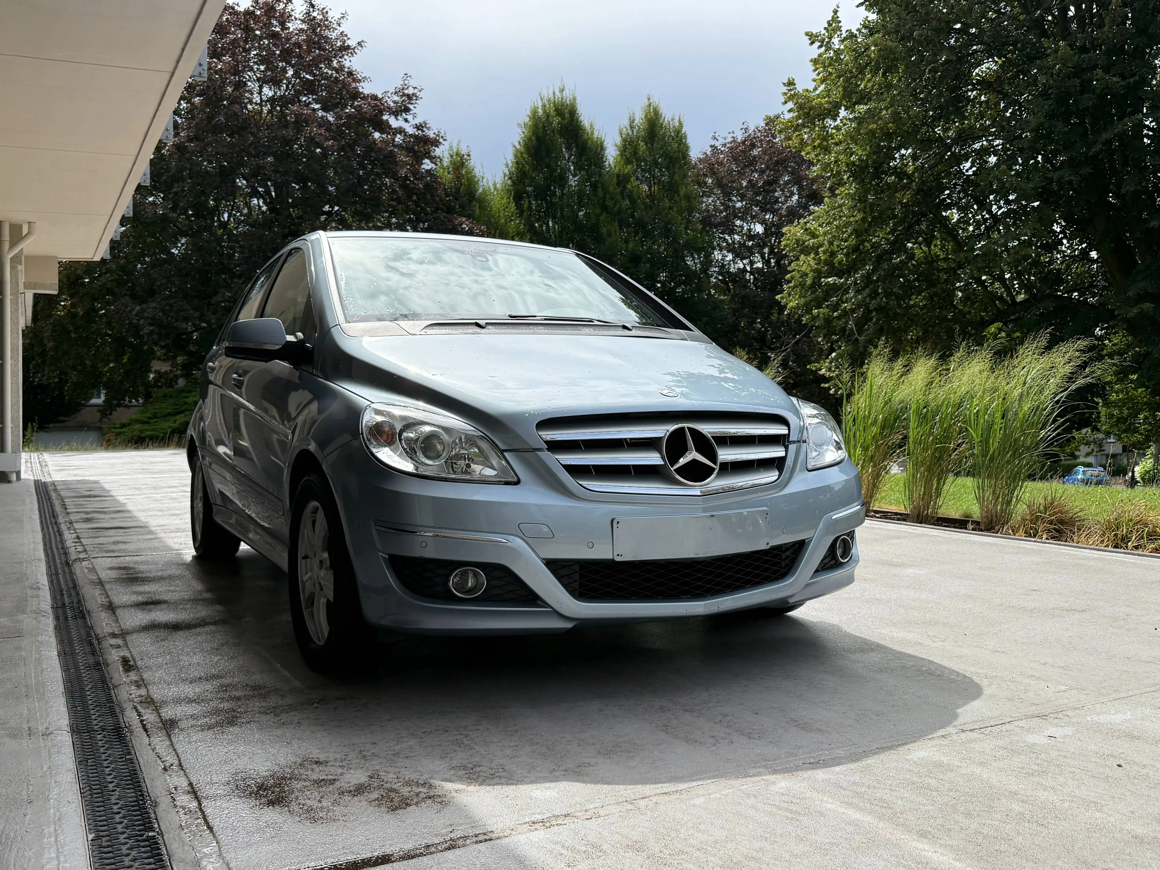 Mercedes-Benz B 180 B 180 BlueEFFICIENCY