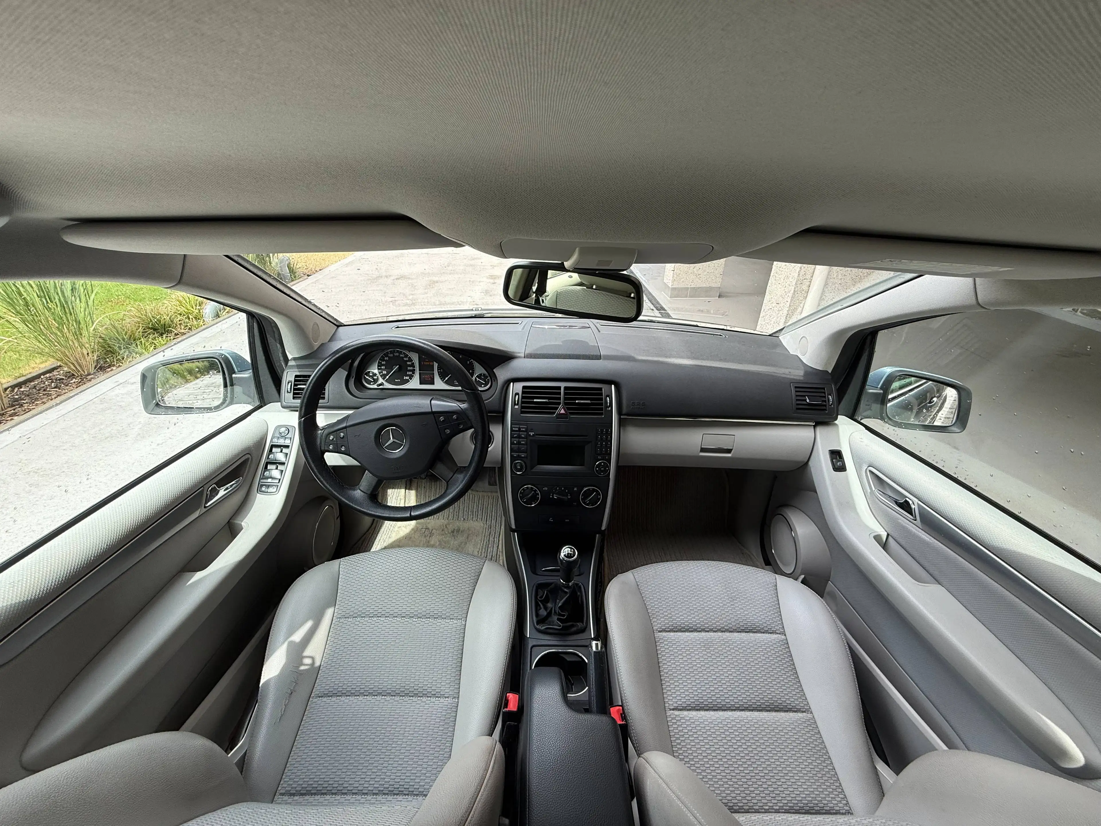 Mercedes-Benz B 180 B 180 BlueEFFICIENCY — photo 8