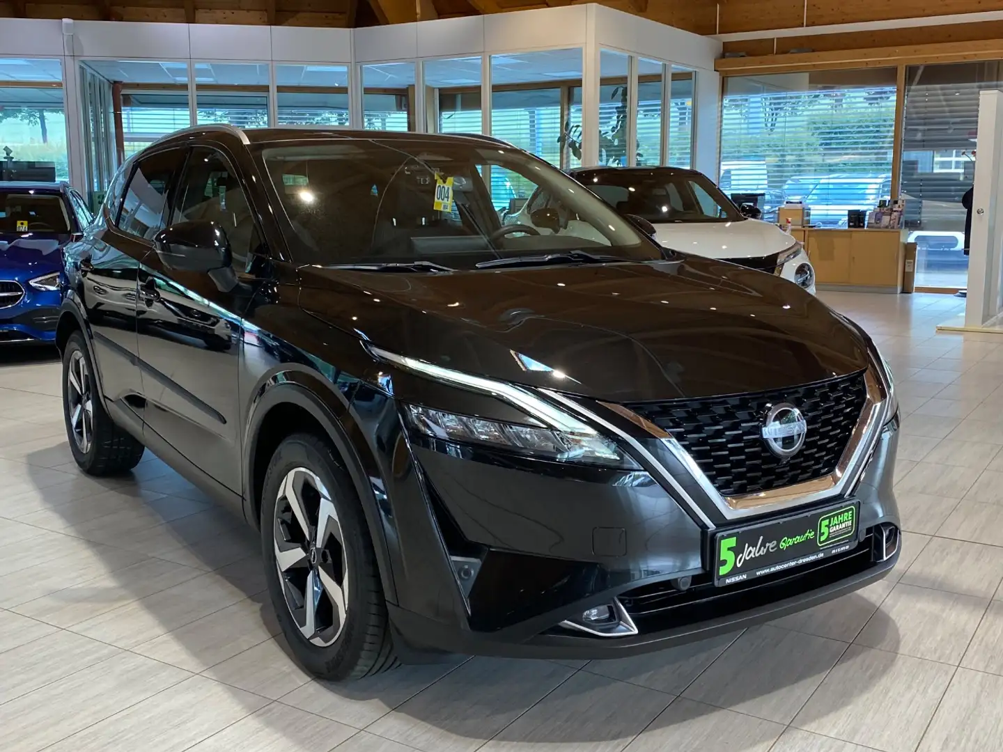 Nissan Qashqai 1.3 DIG-T MHEV N-Connecta AHK Navi Kam Schwarz - 2