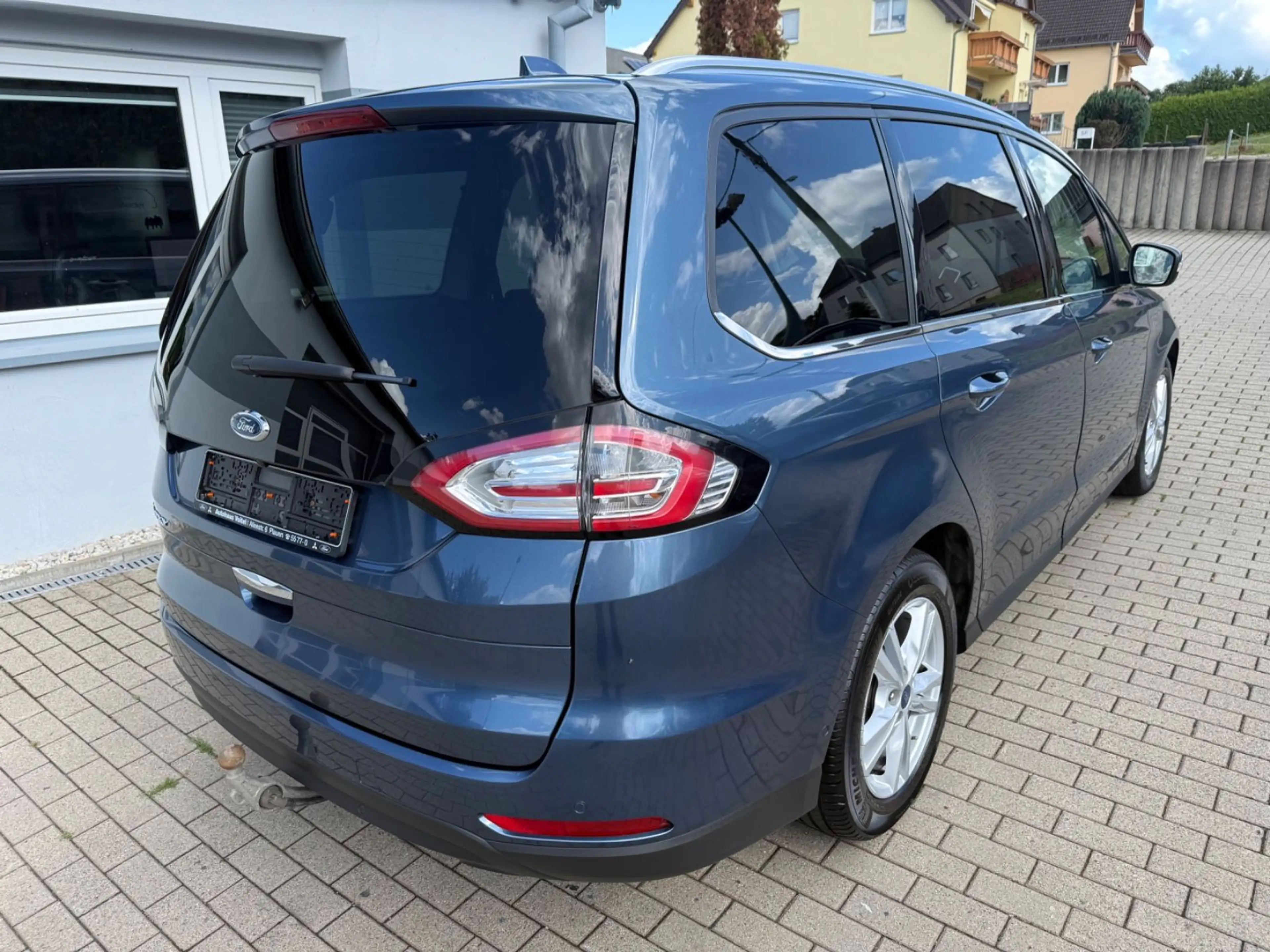 Ford Galaxy 2,0 TDCI Aut. Titanium LED ACC AHK 7-Sitz — photo 6