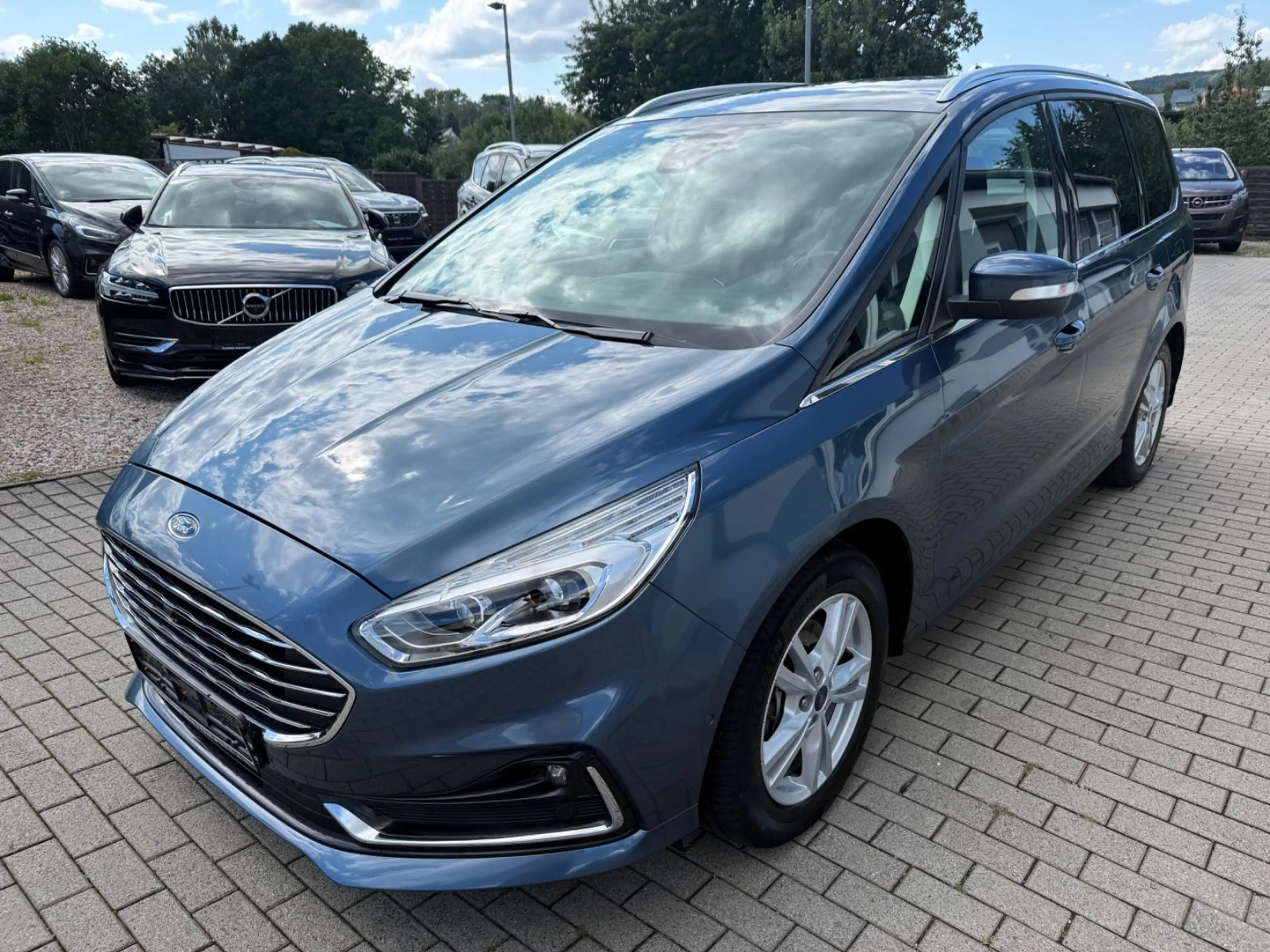 Ford Galaxy 2,0 TDCI Aut. Titanium LED ACC AHK 7-Sitz — photo 3