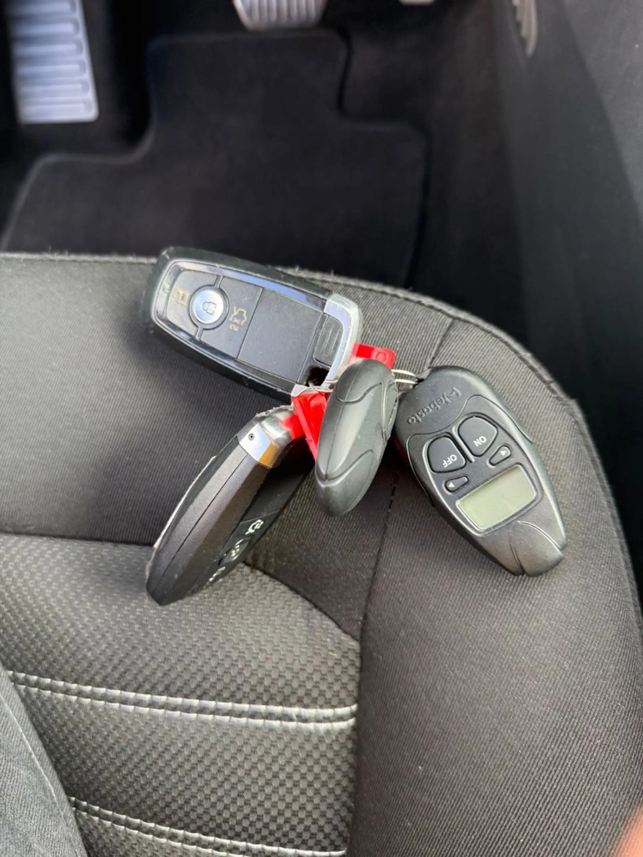 Ford Galaxy 2,0 TDCI Aut. Titanium LED ACC AHK 7-Sitz — photo 14