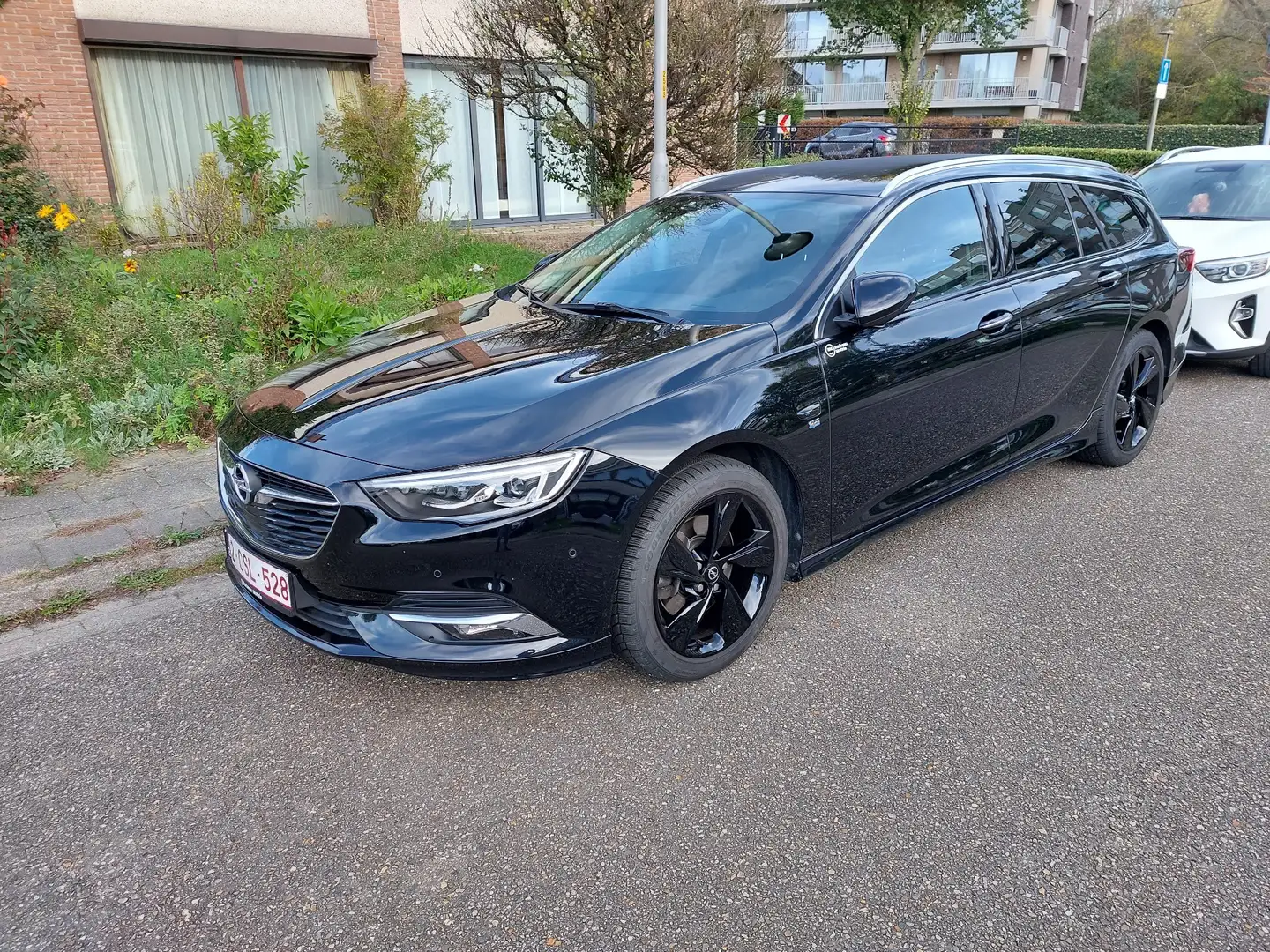 Opel Insignia Sports Tourer 1.6T Auto Exclusive met opc-line - 1