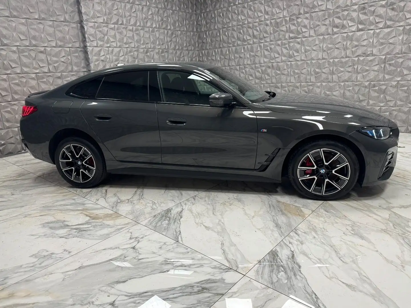 BMW i4 Gran Coupe 35 eDrive M Sport Grau - 2