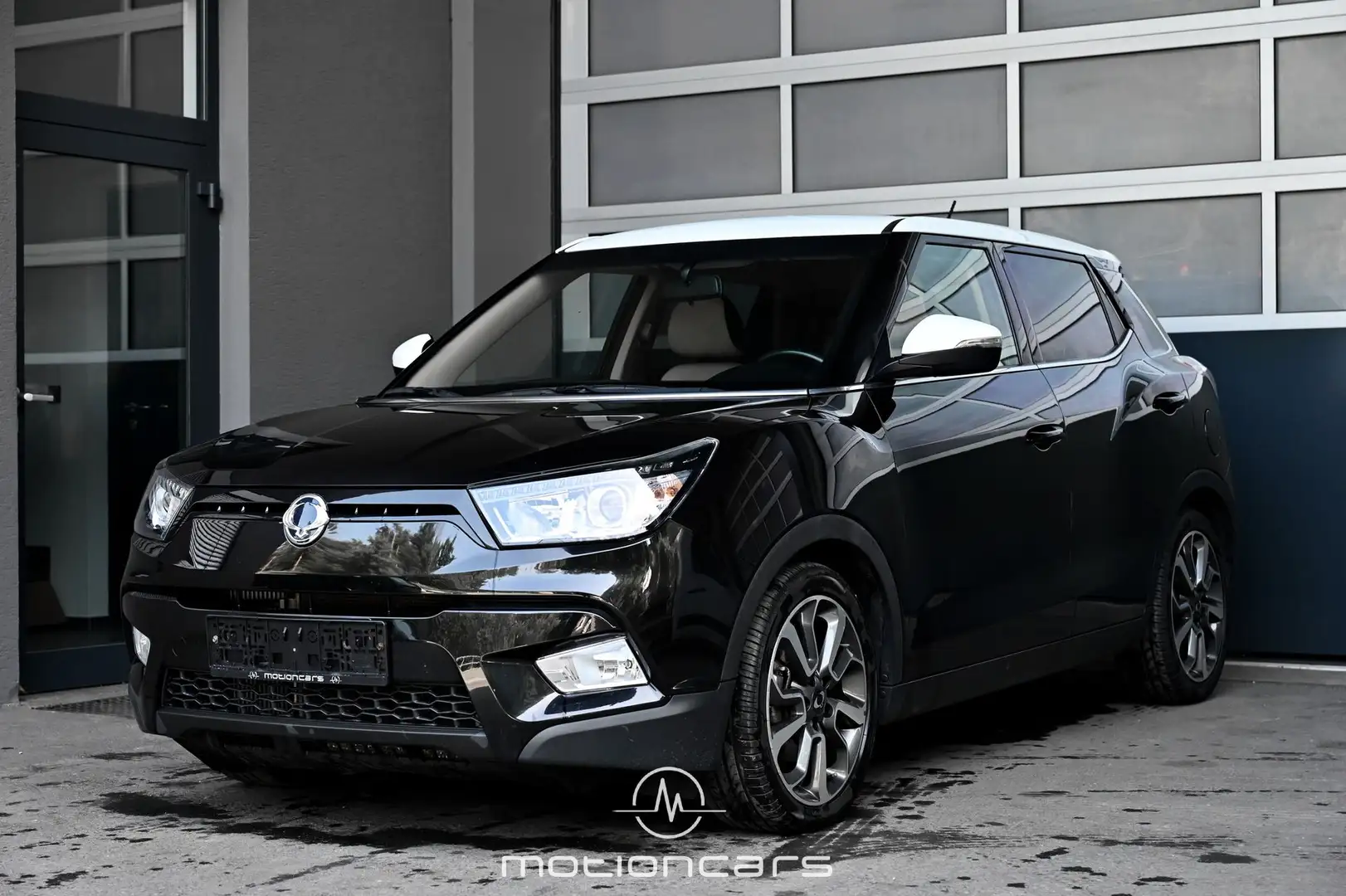 KGM Tivoli SsangYong Tivoli 1.6 Aut. Pickerl NEU Black - 1