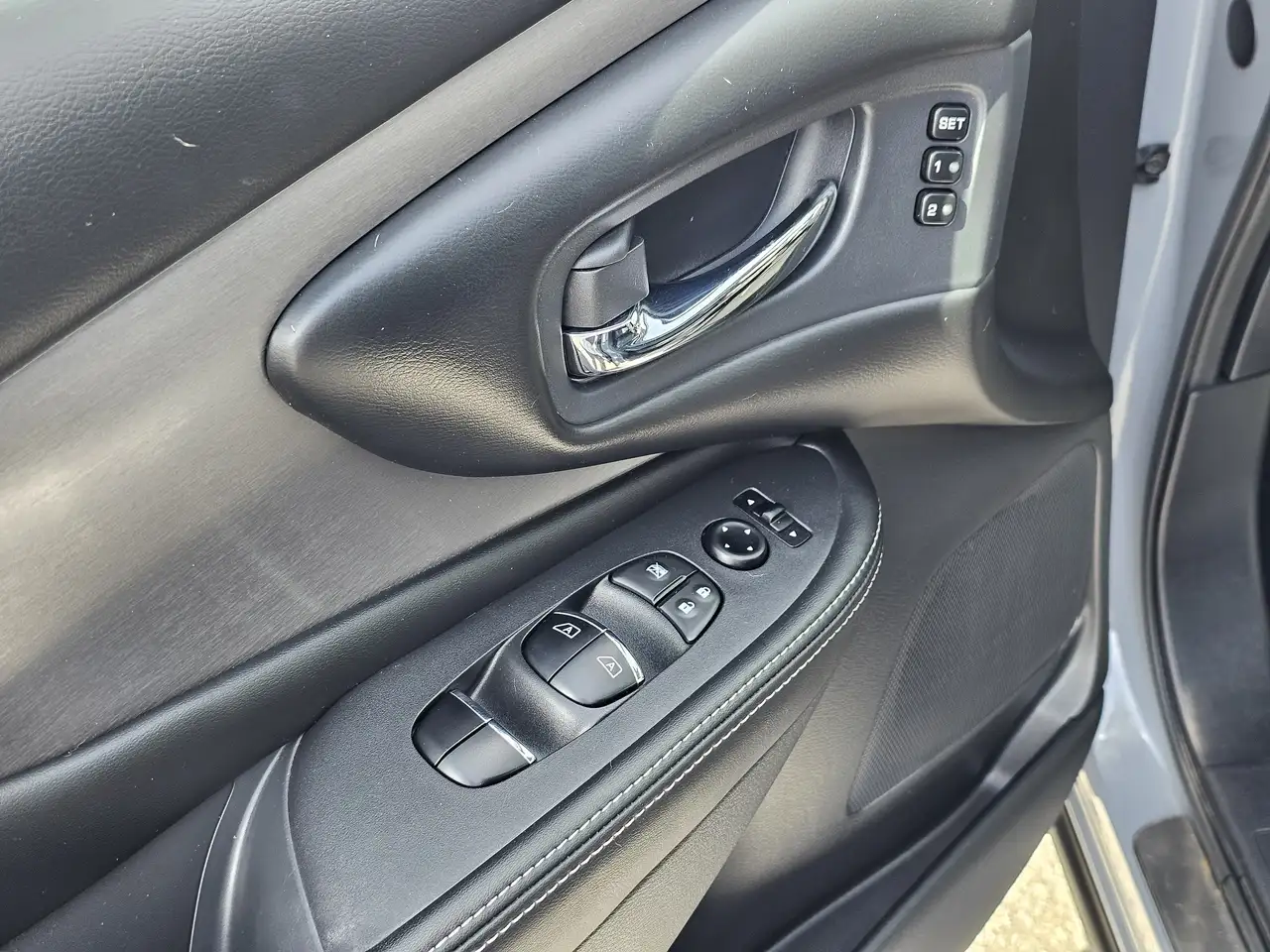Nissan Murano снимка Nissan Murano