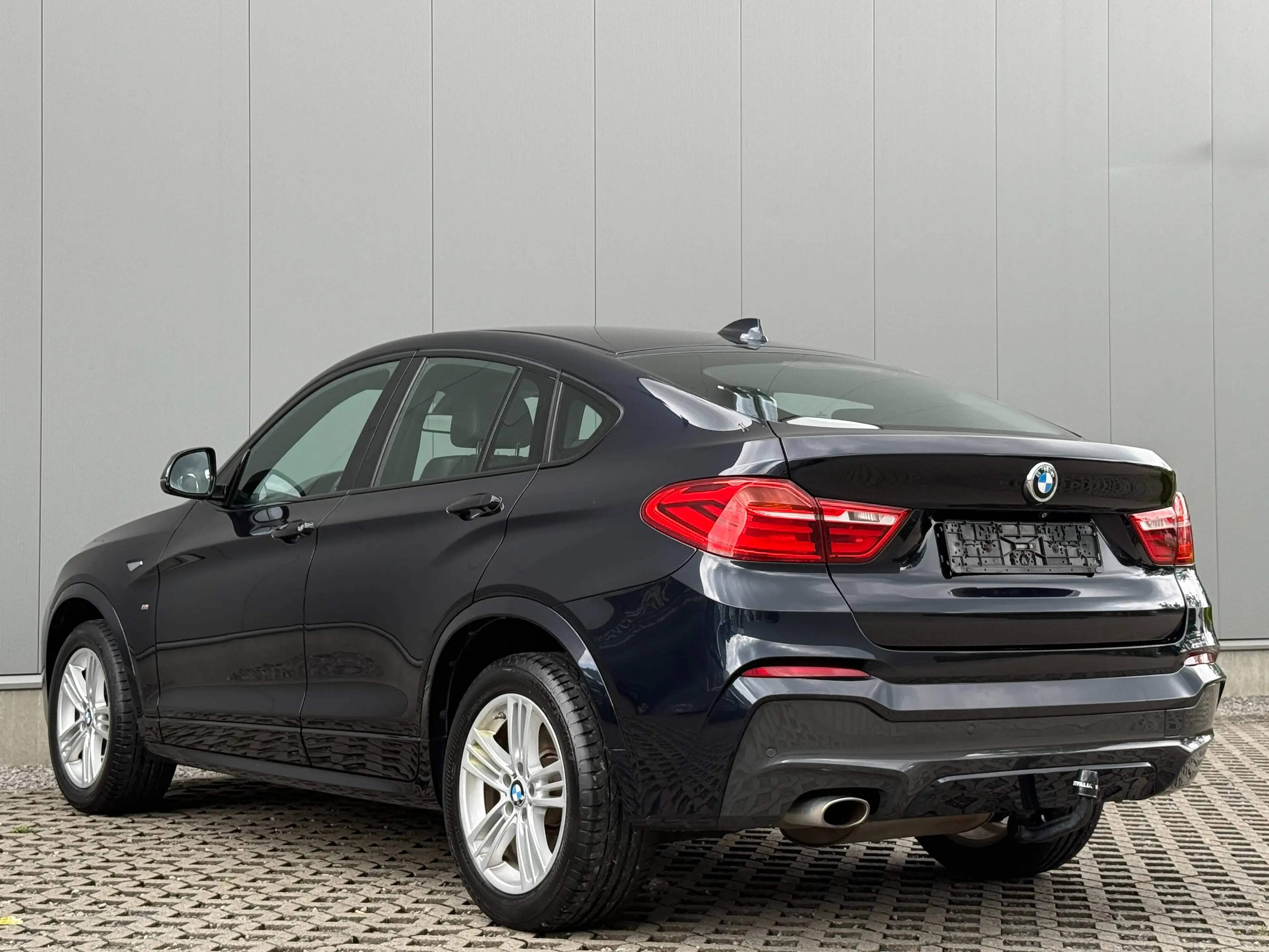 BMW X4 2.0 dA xDrive20 M-Pack Camera Xenon Keyless Cruise Euro6b — photo 3