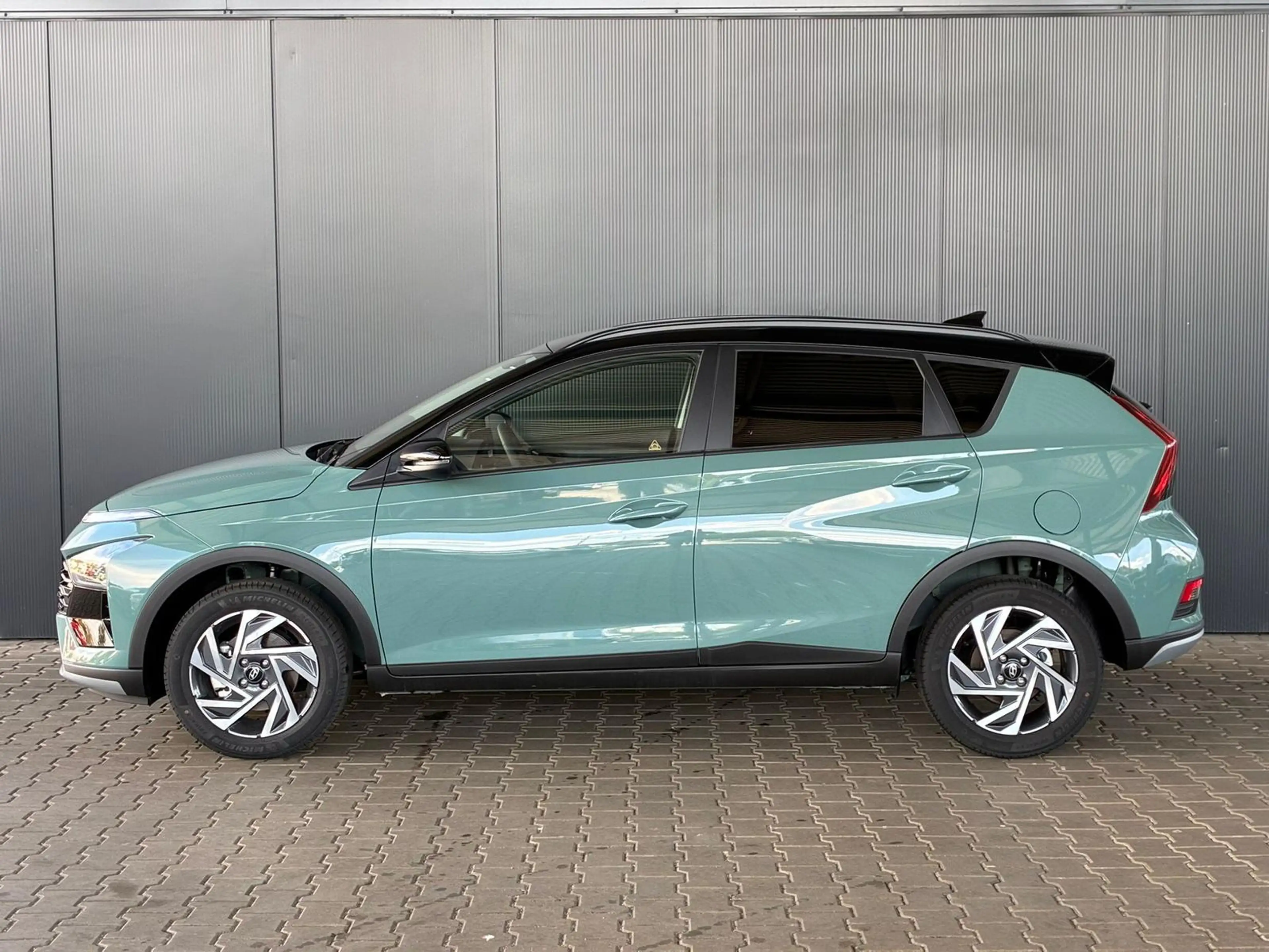 Hyundai BAYON Comfort Plus 1.2 MPI / Navi / PDC m. Kamera / Klim — photo 2