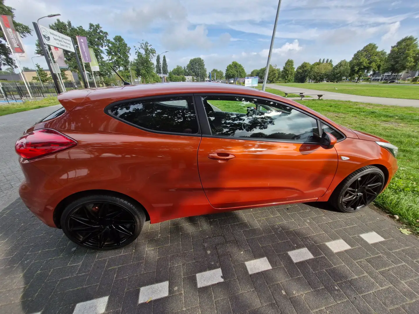 Kia ProCeed / pro_cee'd 1.6 gdi Oranžová - 1