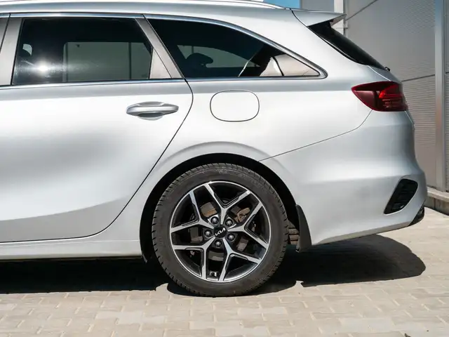 Kia Ceed view 12