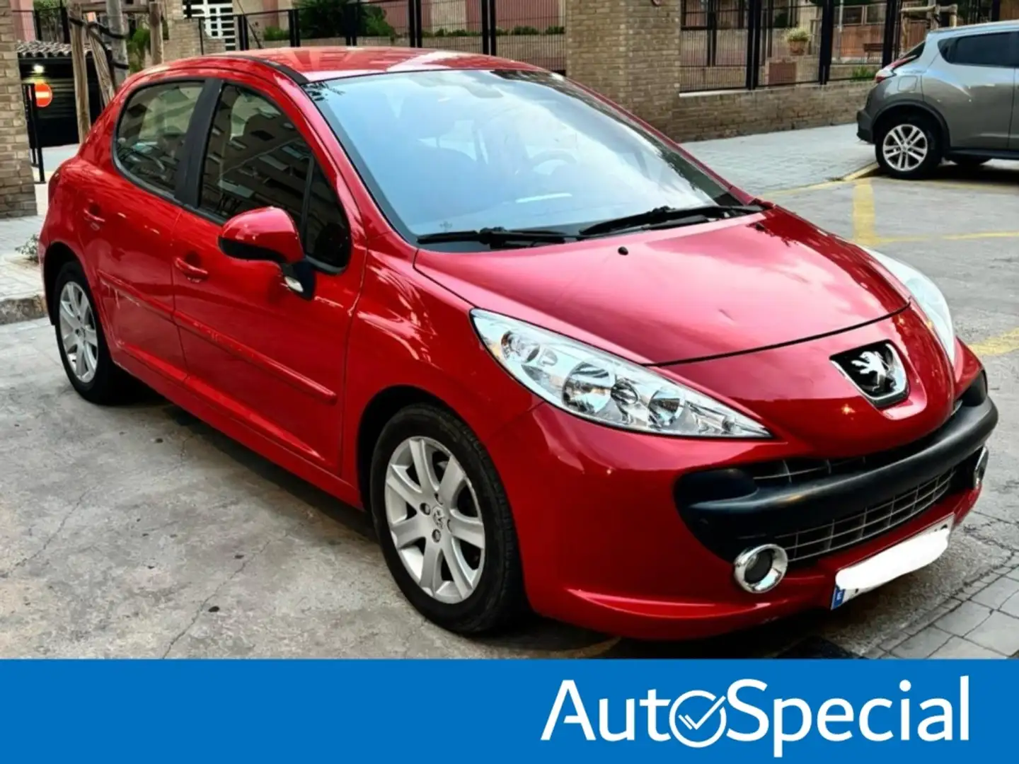 Peugeot 207 1.6 HDI FAP Premium 110 Rouge - 1