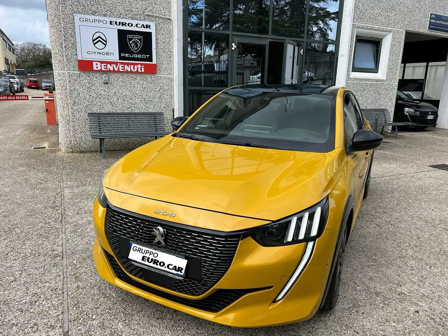 Peugeot 208 GT line BlueHDi 100 Stop&Start Giallo - 1