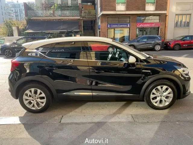 Renault Captur view 4