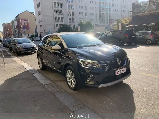 Renault Captur view 3