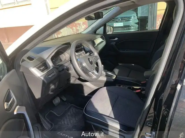 Renault Captur view 15