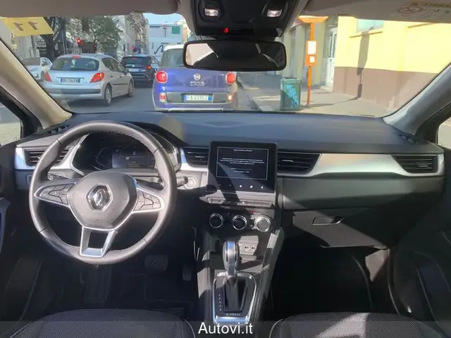Renault Captur view 12