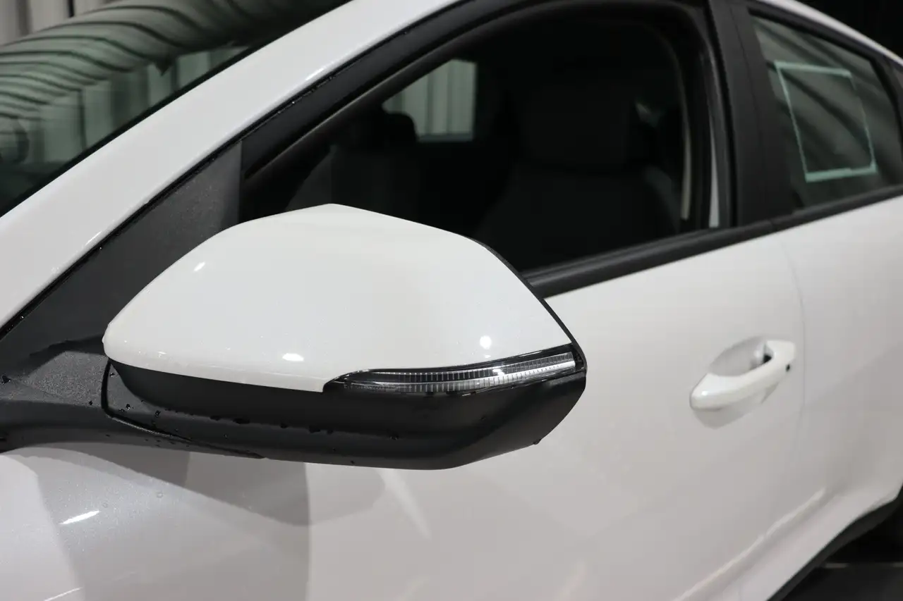 Kia K4 fotografie Kia K4