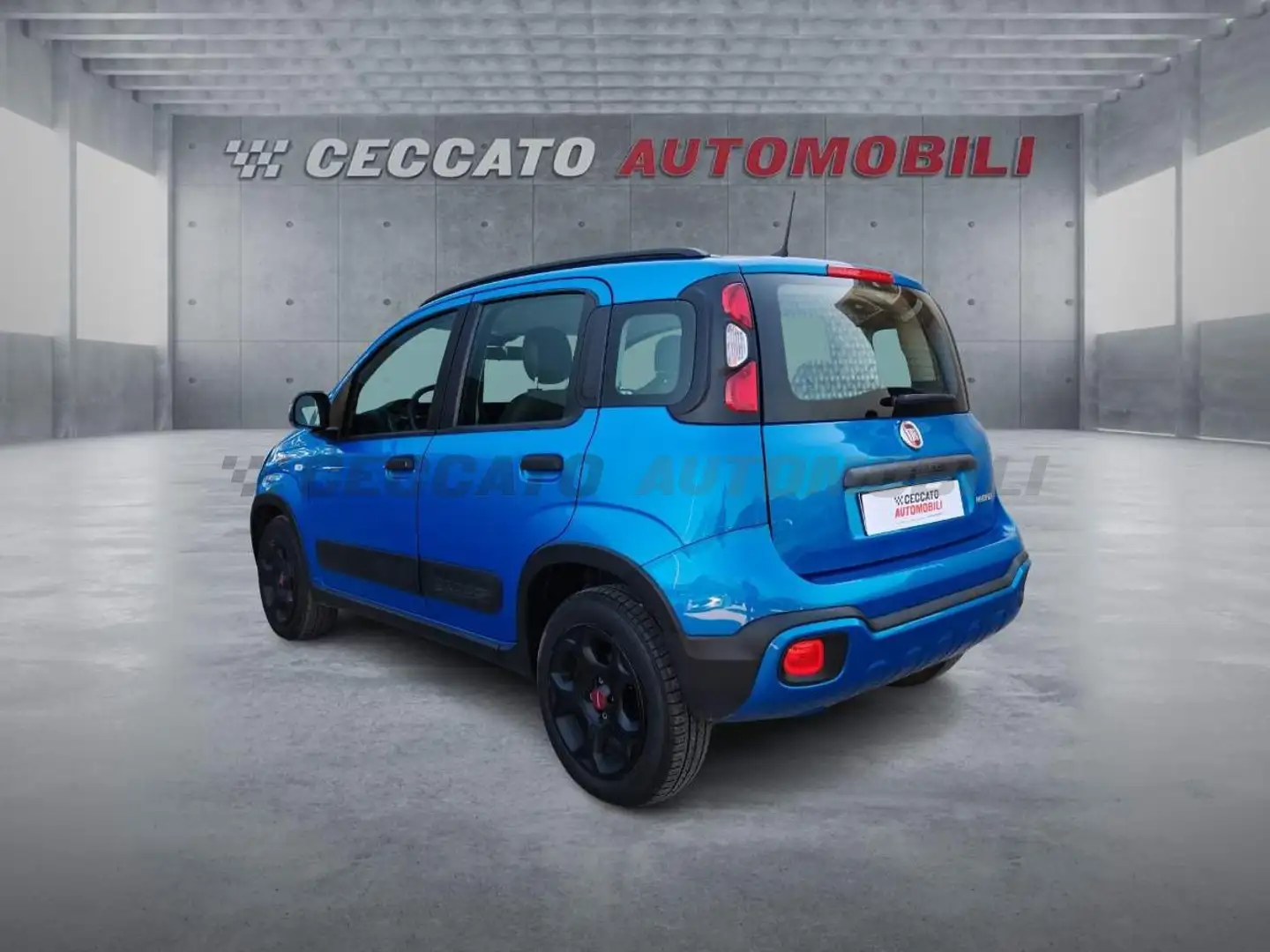 Fiat Panda Panda 1.0 firefly hybrid Cross s&s 70cv Blau - 2