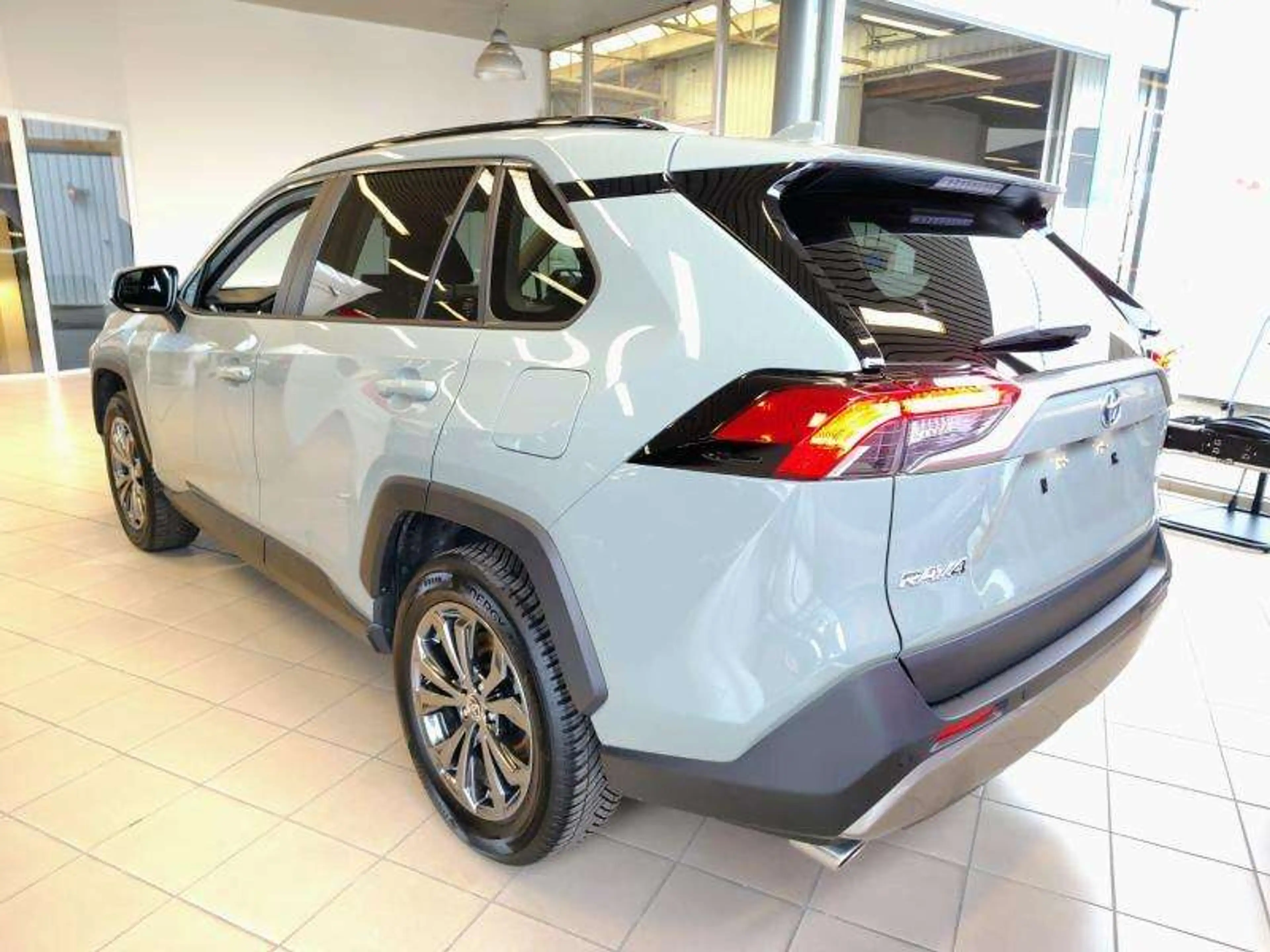 Toyota RAV 4 Dynamic Plus — photo 4
