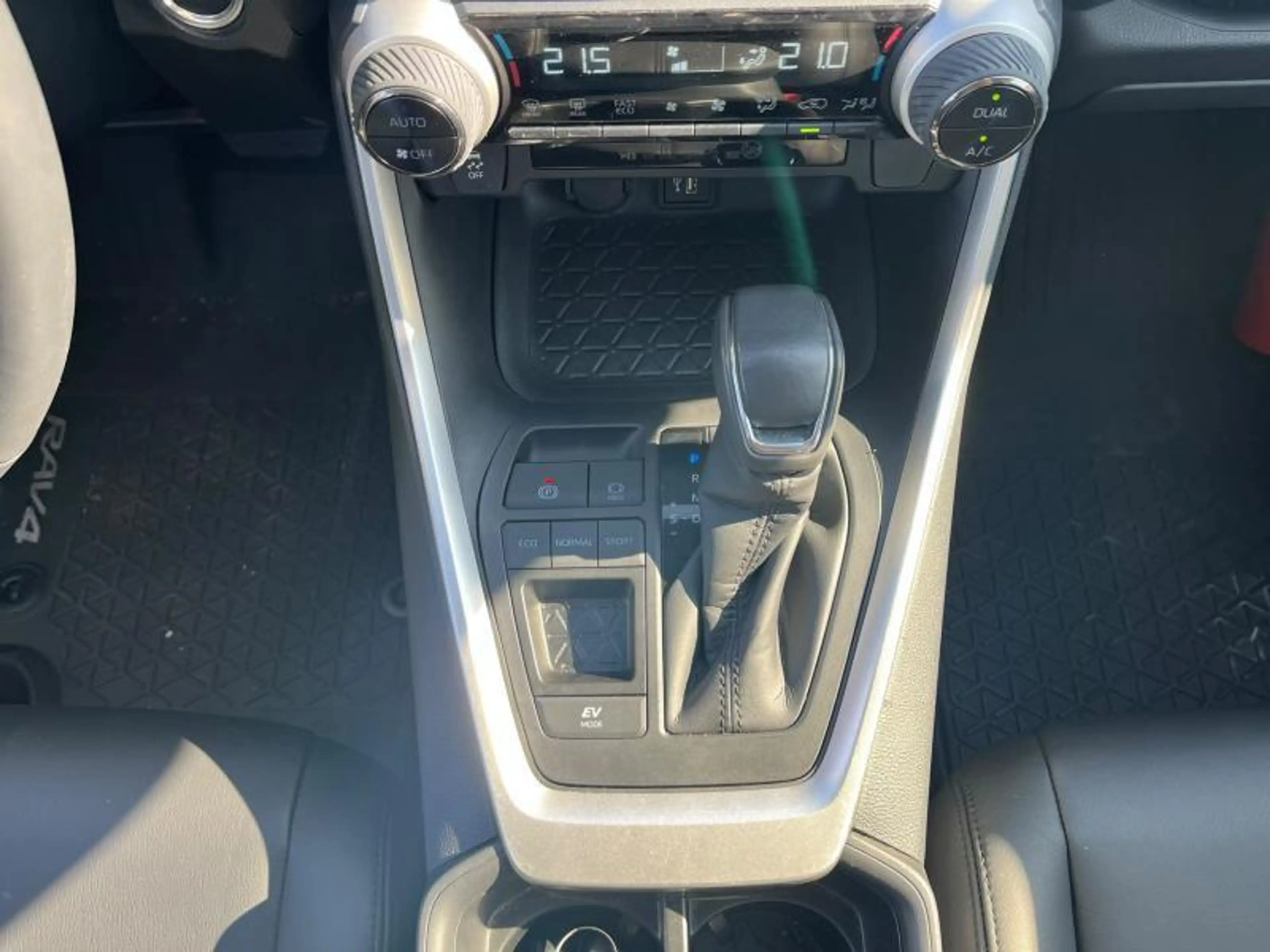 Toyota RAV 4 Dynamic Plus — photo 15