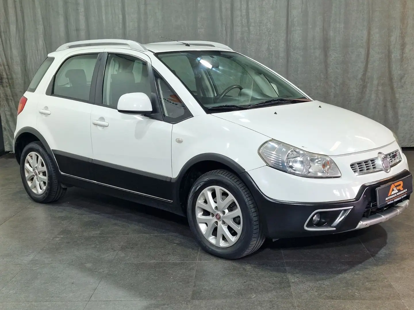 Fiat Sedici 2.0 Multijet 16V Emotion Weiß - 2