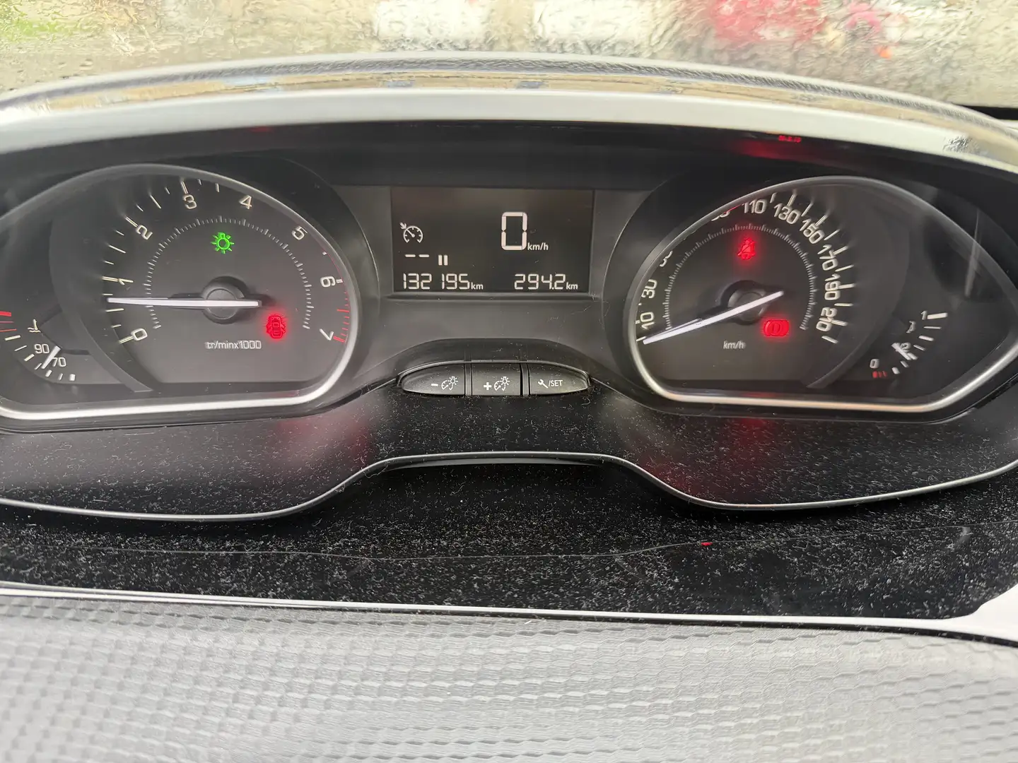 Peugeot 208 1.2 PureTech 82ch BVM5 Style - 2