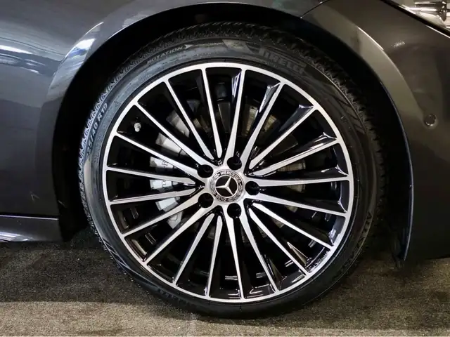 Mercedes-Benz C-Class view 14