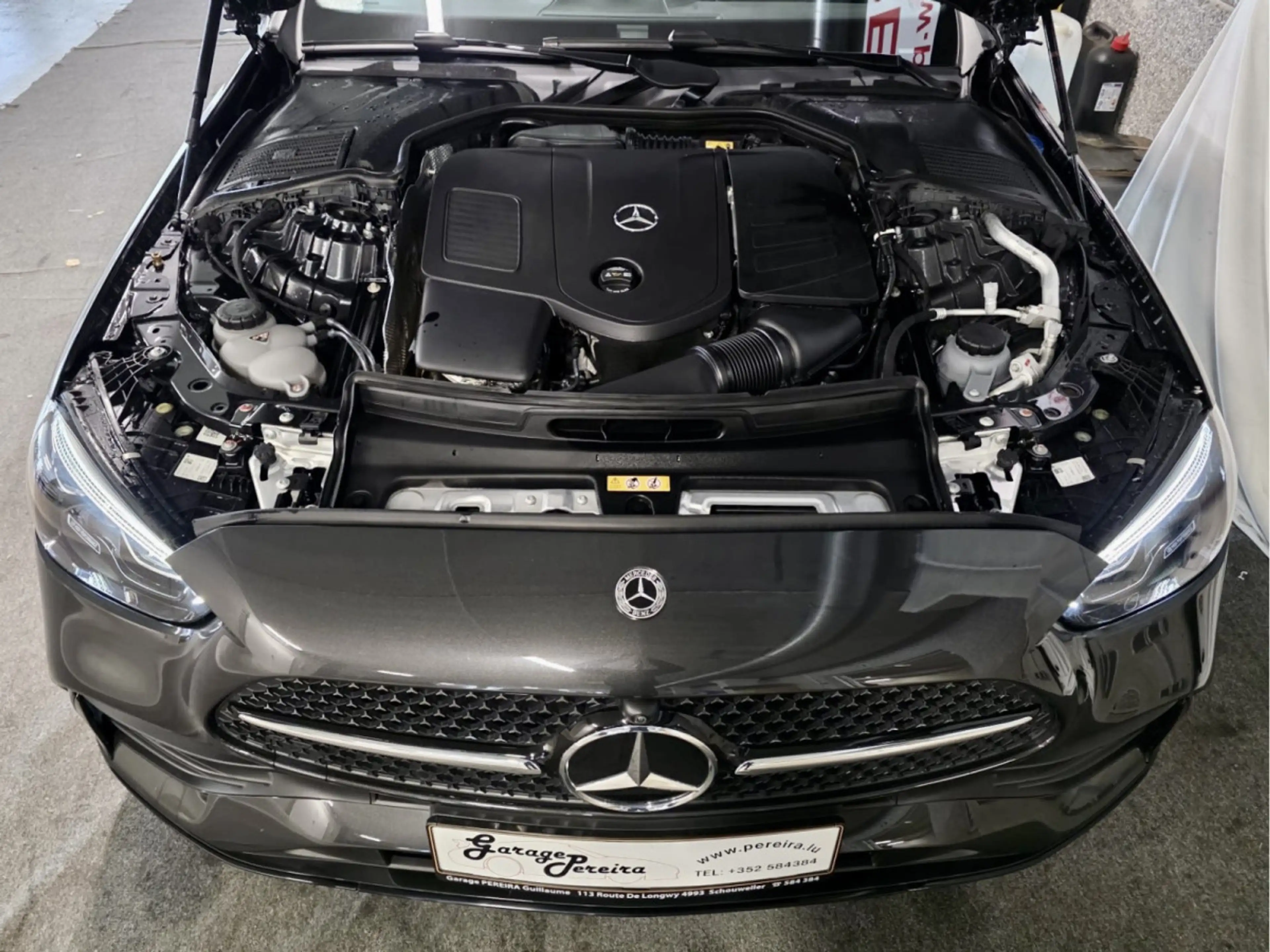 Mercedes-Benz C 180 AMG LINE PANO CUIR NAVI 1 HAND comme neuve — photo 15