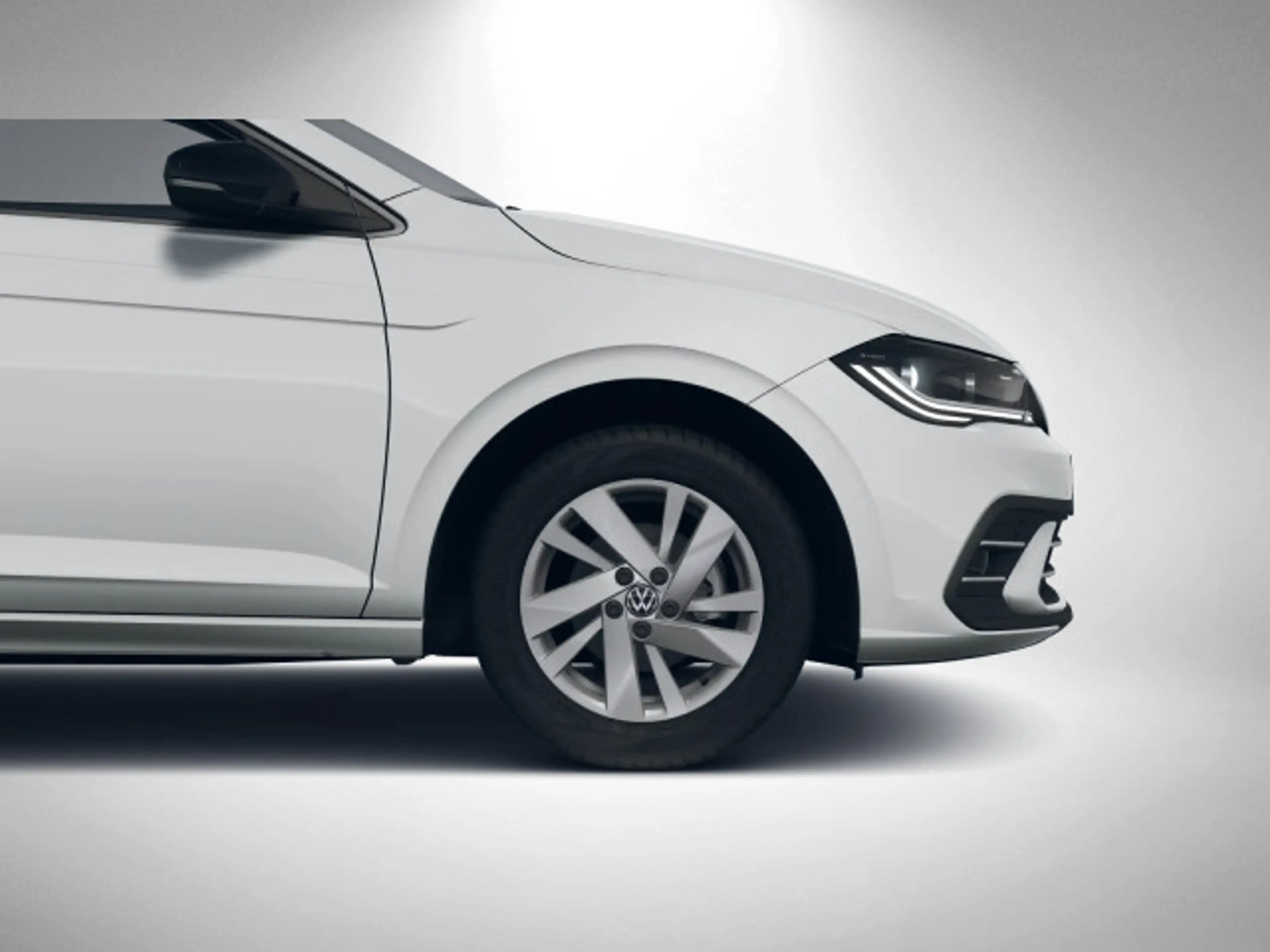 Volkswagen Polo 1.0 TSI Style ACC Matrix APP SHZ Kamera PDC — photo 4